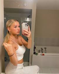 Profil de rencontre d'une célibataire de Laval recherchant connexions authentiques